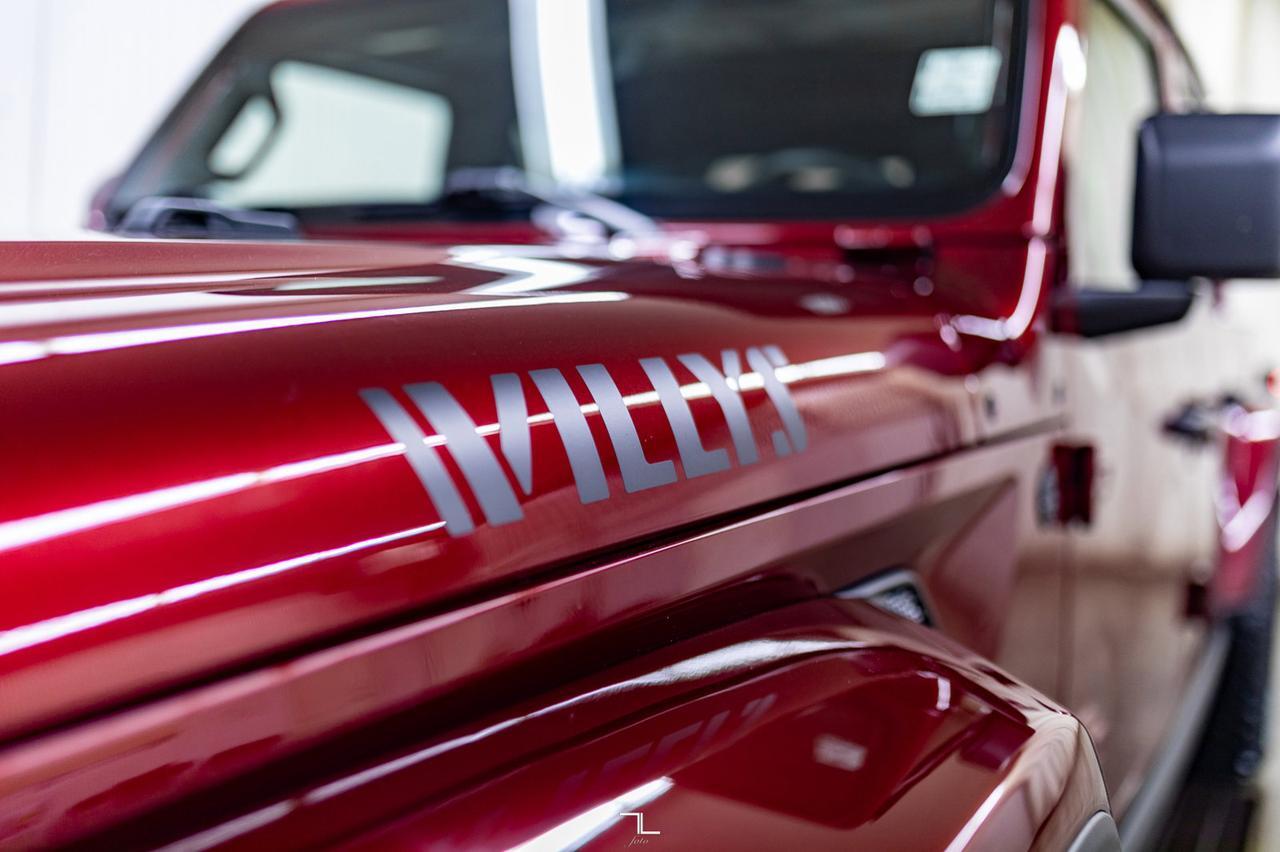 2021 Jeep Gladiator 4x4 Willys Nav BCam Red Deer AB