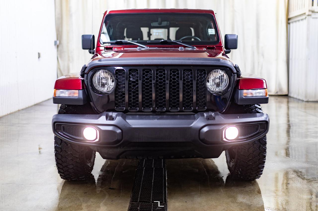 2021 Jeep Gladiator 4x4 Willys Nav BCam Red Deer AB