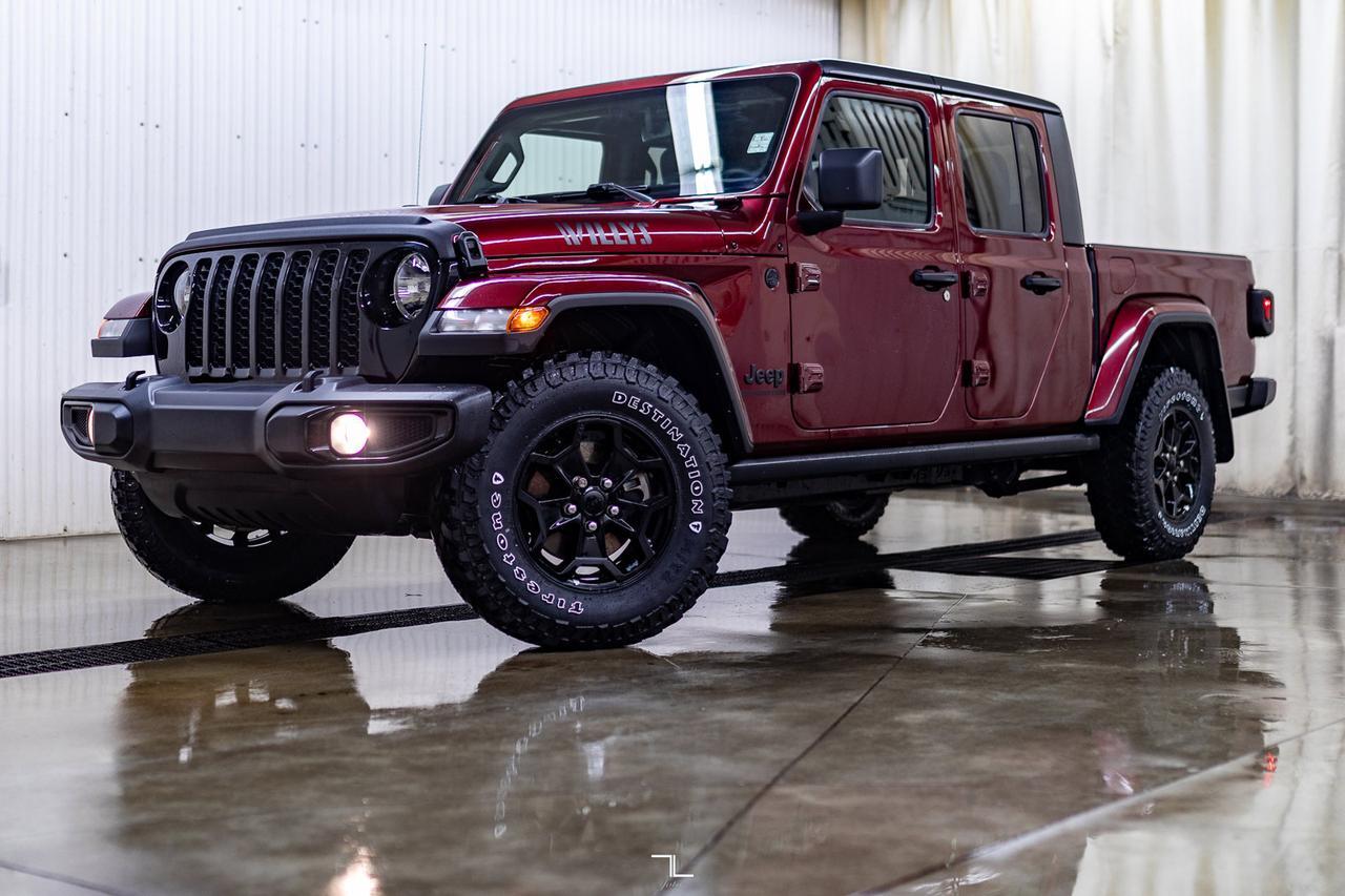 2021 Jeep Gladiator 4x4 Willys Nav BCam Red Deer AB