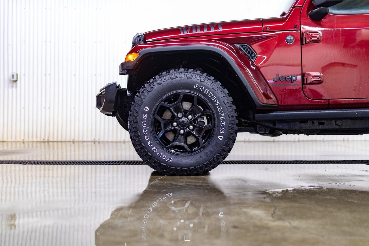 2021 Jeep Gladiator 4x4 Willys Nav BCam Red Deer AB
