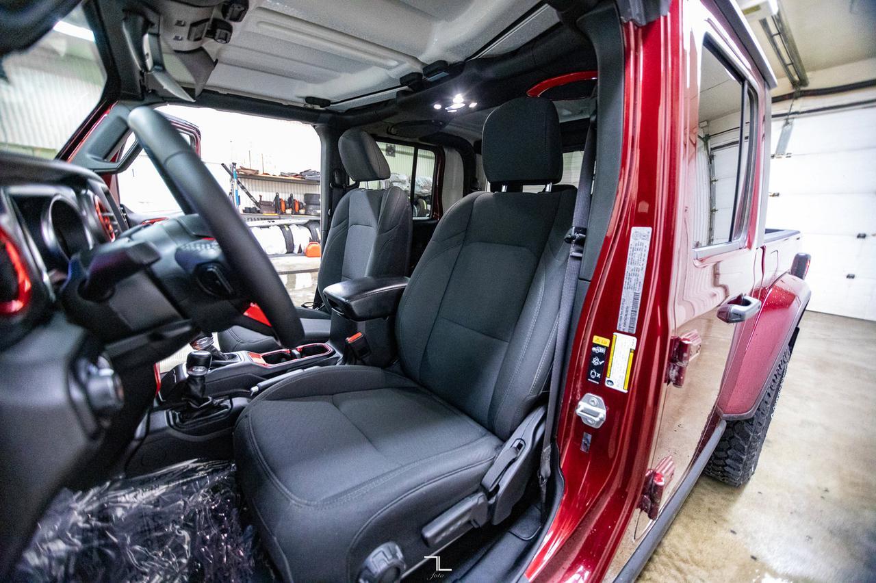 2021 Jeep Gladiator 4x4 Willys Nav BCam Red Deer AB