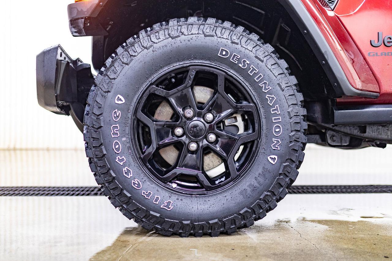 2021 Jeep Gladiator 4x4 Willys Nav BCam Red Deer AB