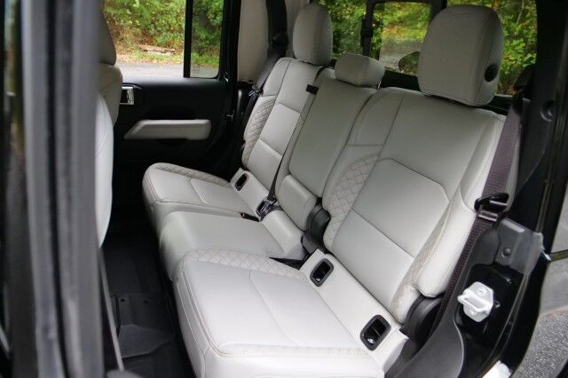 2021 Jeep Gladiator High Altitude 4X4 / Adaptive Cruise / Heated Seats! High Point NC