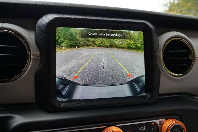 2021 Jeep Gladiator High Altitude 4X4 / Adaptive Cruise / Heated Seats! High Point NC