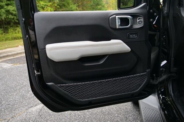 2021 Jeep Gladiator High Altitude 4X4 / Adaptive Cruise / Heated Seats! High Point NC