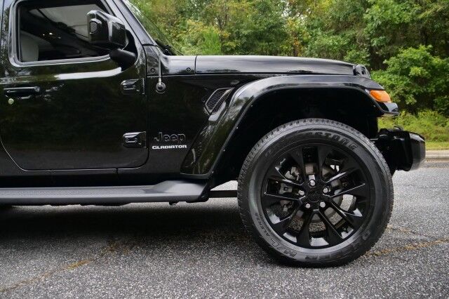 2021 Jeep Gladiator High Altitude 4X4 / Adaptive Cruise / Heated Seats! High Point NC