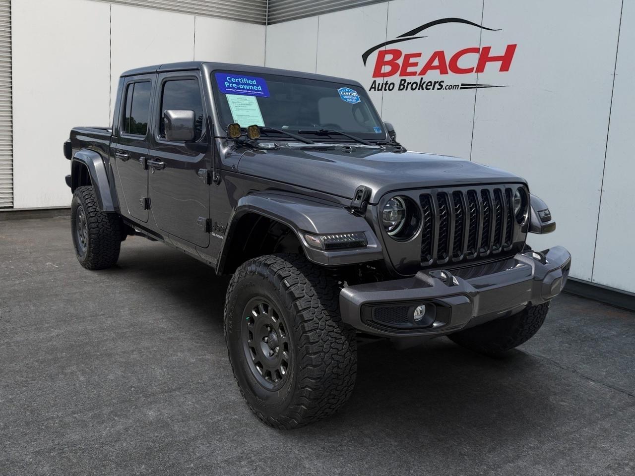 2021 Jeep Gladiator High Altitude, HEATED SEATS, APPLE CARPLAY/ANDROID AUTO, UNIVERSAL GARAGE DOOR OPENER, BED LINER, SLIDING REAR WINDOW, BACKUP CAMERA, POWER/HEATED MIRRORS, REMOTE START, CLEAN CARFAX!