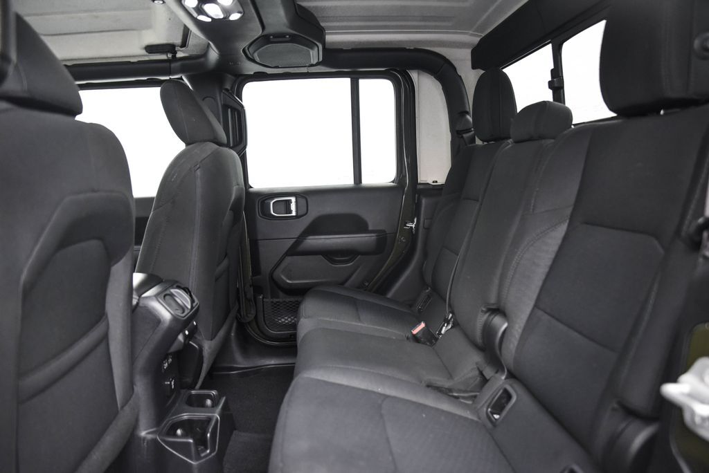 2021 Jeep Gladiator Overland Akron OH