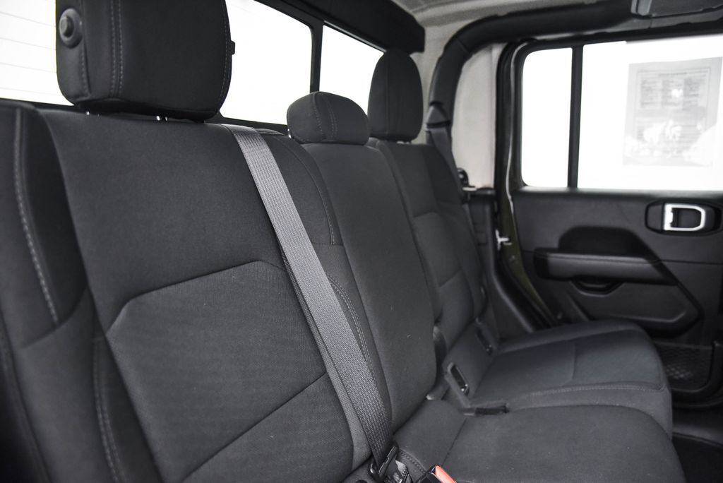 2021 Jeep Gladiator Overland Akron OH