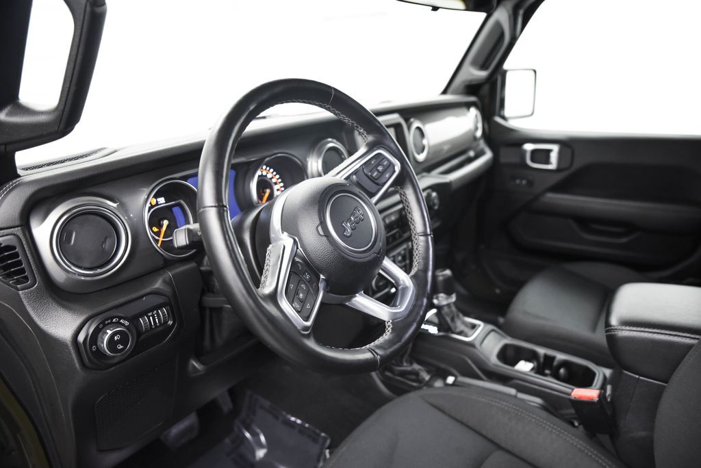 2021 Jeep Gladiator Overland Akron OH