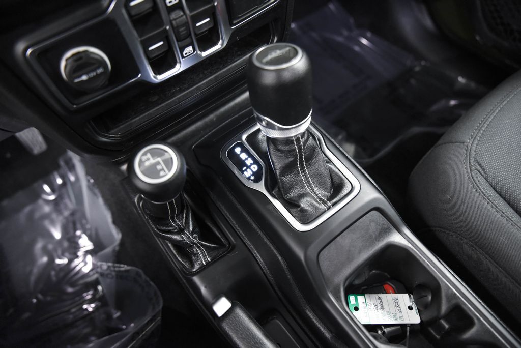 2021 Jeep Gladiator Overland Akron OH