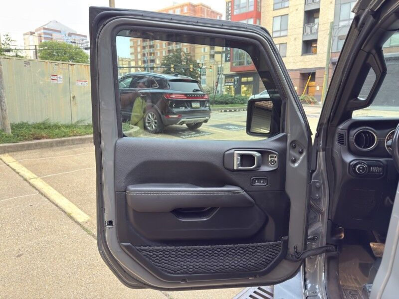 2021 Jeep Gladiator Overland Crew Cab 4WD Arlington VA