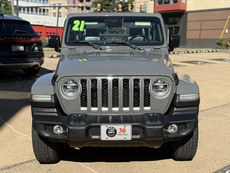 2021 Jeep Gladiator Overland Crew Cab 4WD Arlington VA