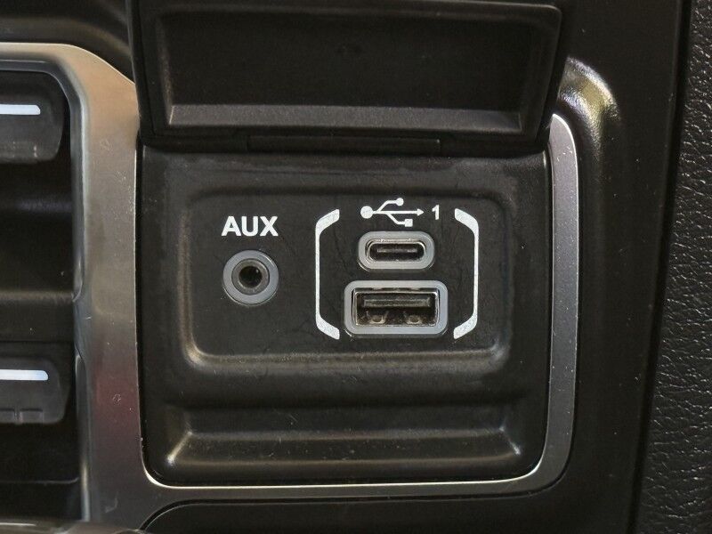 2021 Jeep Gladiator Overland Crew Cab 4WD Arlington VA