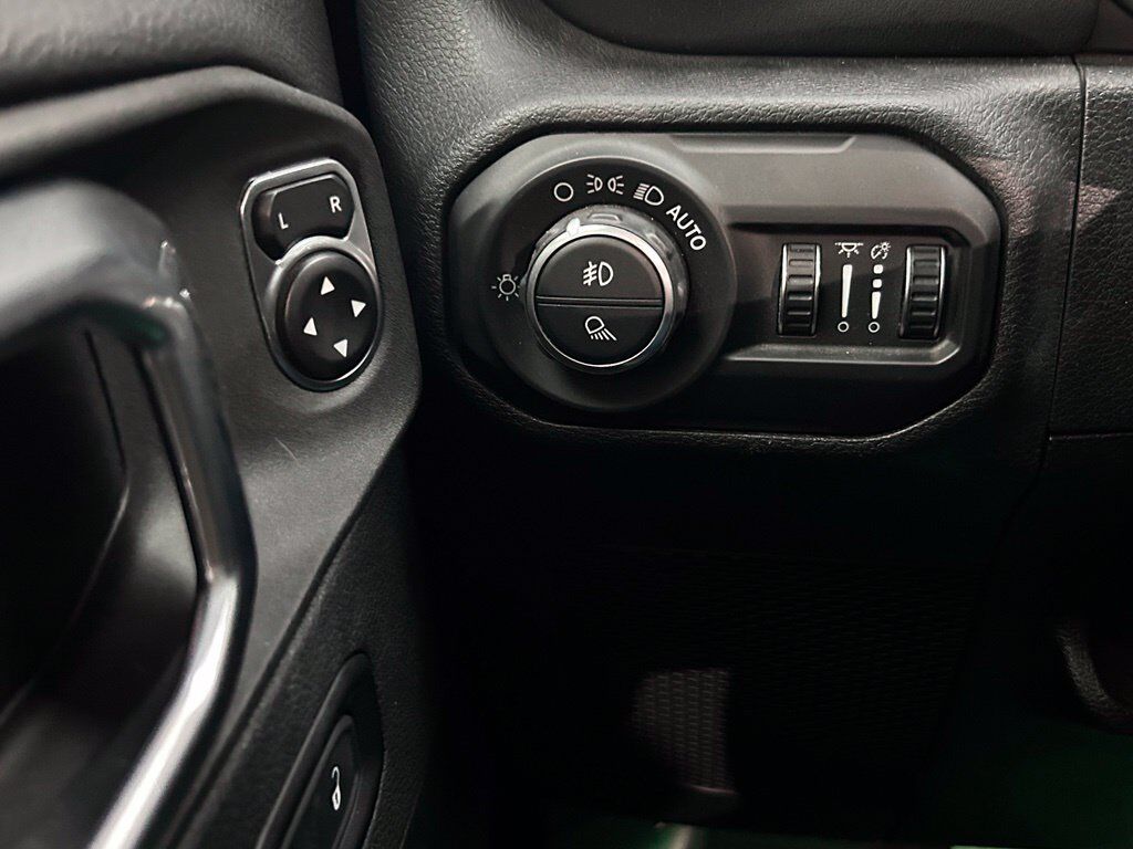 2021 Jeep Gladiator Overland Portland OR