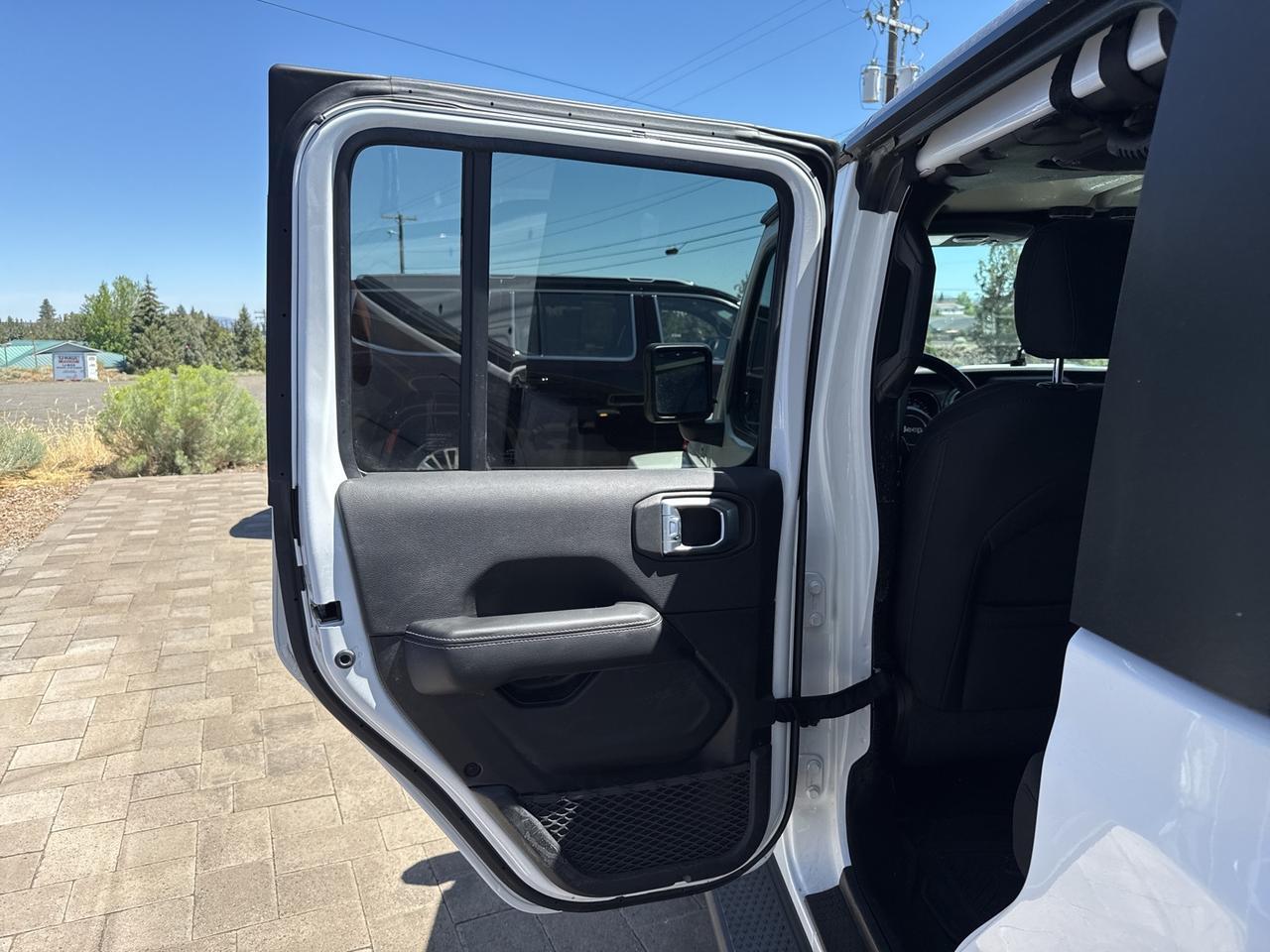 2021 Jeep Gladiator Overland Bend OR