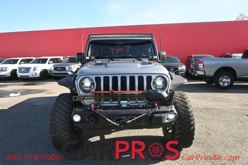 2021 Jeep Gladiator Rubicon - 4X4 - Cold Weather Group - Auto Start - Heated Seats & Steering Wheel - Alpine Speakers - Navigation - Apple CarPlay & Android Auto - Reverse Camera - Steel Bumper Group w/ Winch - 3 Piece Freedome Hard Top - Tow PKG