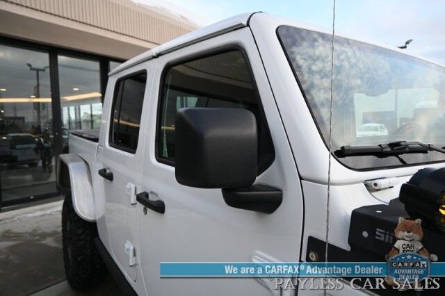 2021 Jeep Gladiator Rubicon / 4X4 / Lifted / Fox Shocks / GIGGLEPIN Winch / Custom Fender Flares & Bumper / Auto Start / Heated Leather Seats & Steering / NAV / Apple CarPlay & Android Auto / Tonneau Cover / Tow Pkg / 1-Owner Anchorage AK