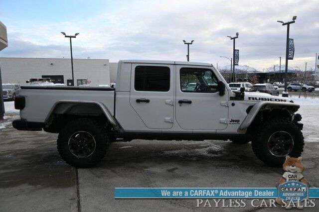2021 Jeep Gladiator Rubicon / 4X4 / Lifted / Fox Shocks / GIGGLEPIN Winch / Custom Fender Flares & Bumper / Auto Start / Heated Leather Seats & Steering / NAV / Apple CarPlay & Android Auto / Tonneau Cover / Tow Pkg / 1-Owner Anchorage AK