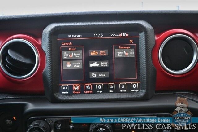 2021 Jeep Gladiator Rubicon / 4X4 / Lifted / Fox Shocks / GIGGLEPIN Winch / Custom Fender Flares & Bumper / Auto Start / Heated Leather Seats & Steering / NAV / Apple CarPlay & Android Auto / Tonneau Cover / Tow Pkg / 1-Owner Anchorage AK