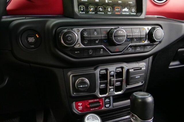 2021 Jeep Gladiator Rubicon 4X4 / UPGRADES / Heated Leather Seats! High Point NC