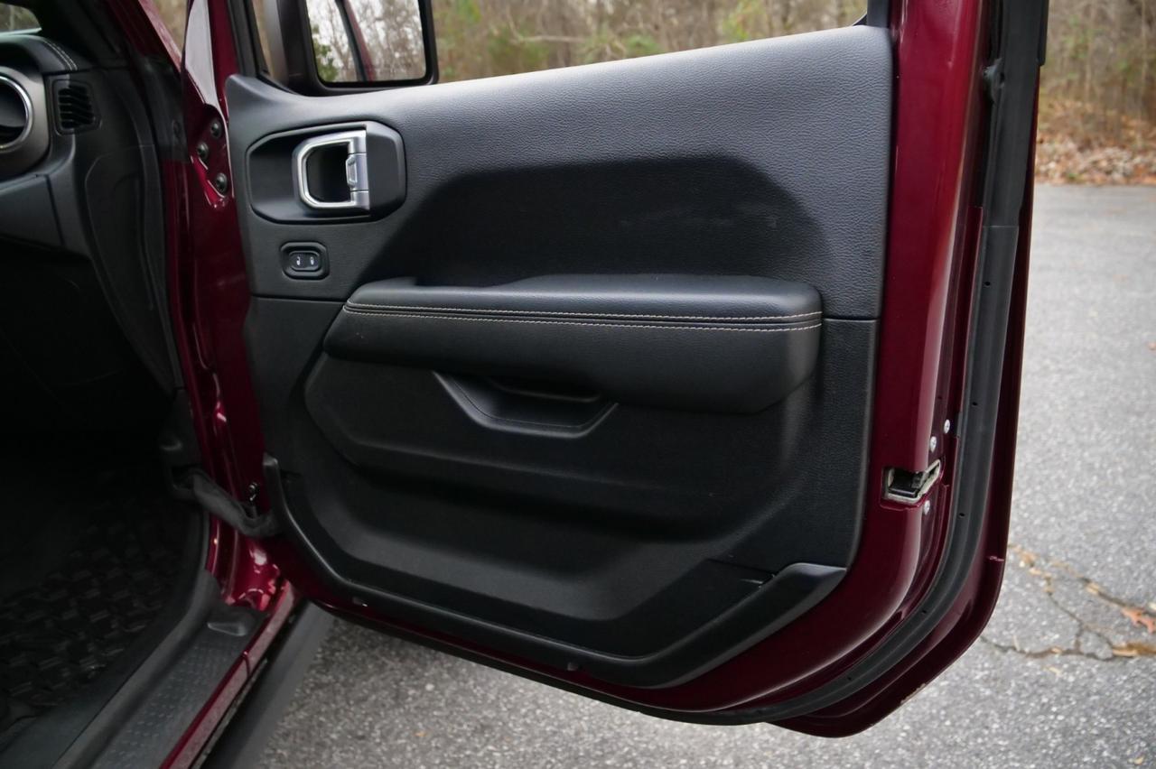 2021 Jeep Gladiator Rubicon 4X4 / Upgrades / Leather Heated Seats! Lincolnton NC