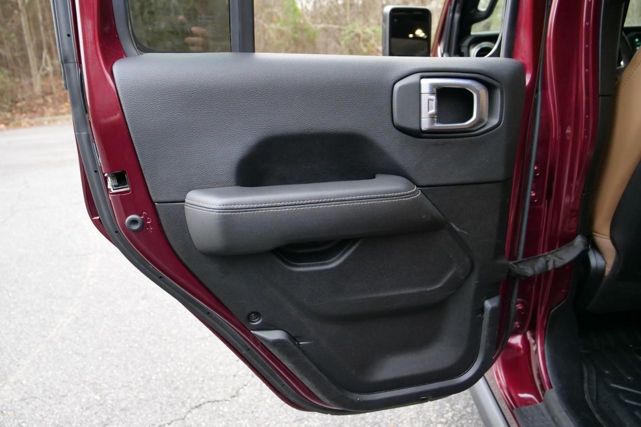 2021 Jeep Gladiator Rubicon 4X4 / Upgrades / Leather Heated Seats! Lincolnton NC