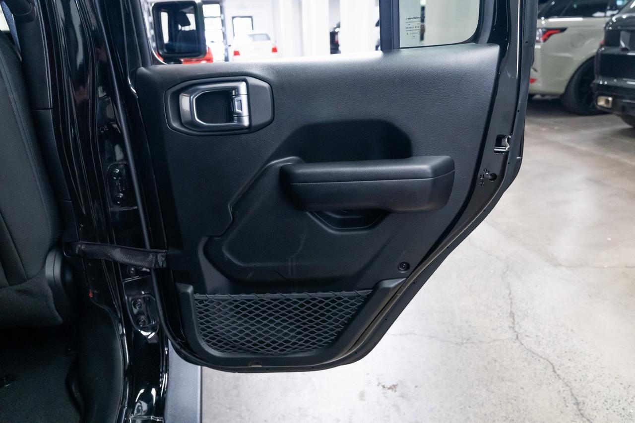 2021 Jeep Gladiator Sport 1 Owner Heated Seats Back-Up Camera Portland OR