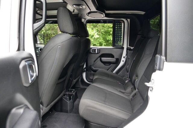 2021 Jeep Gladiator Sport S 4X4 / Popular Equipment Package / Safety Group! High Point NC