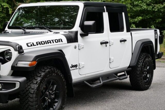 2021 Jeep Gladiator Sport S 4X4 / Popular Equipment Package / Safety Group! High Point NC