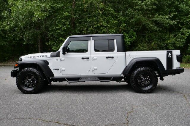 2021 Jeep Gladiator Sport S 4X4 / Popular Equipment Package / Safety Group! High Point NC