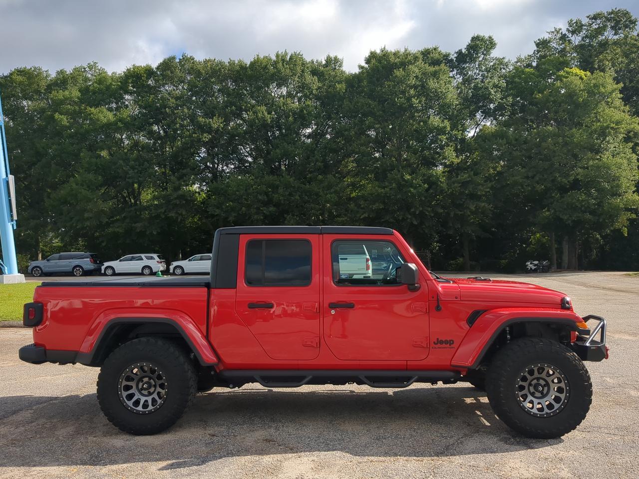 2021 Jeep Gladiator Sport S Appleton WI