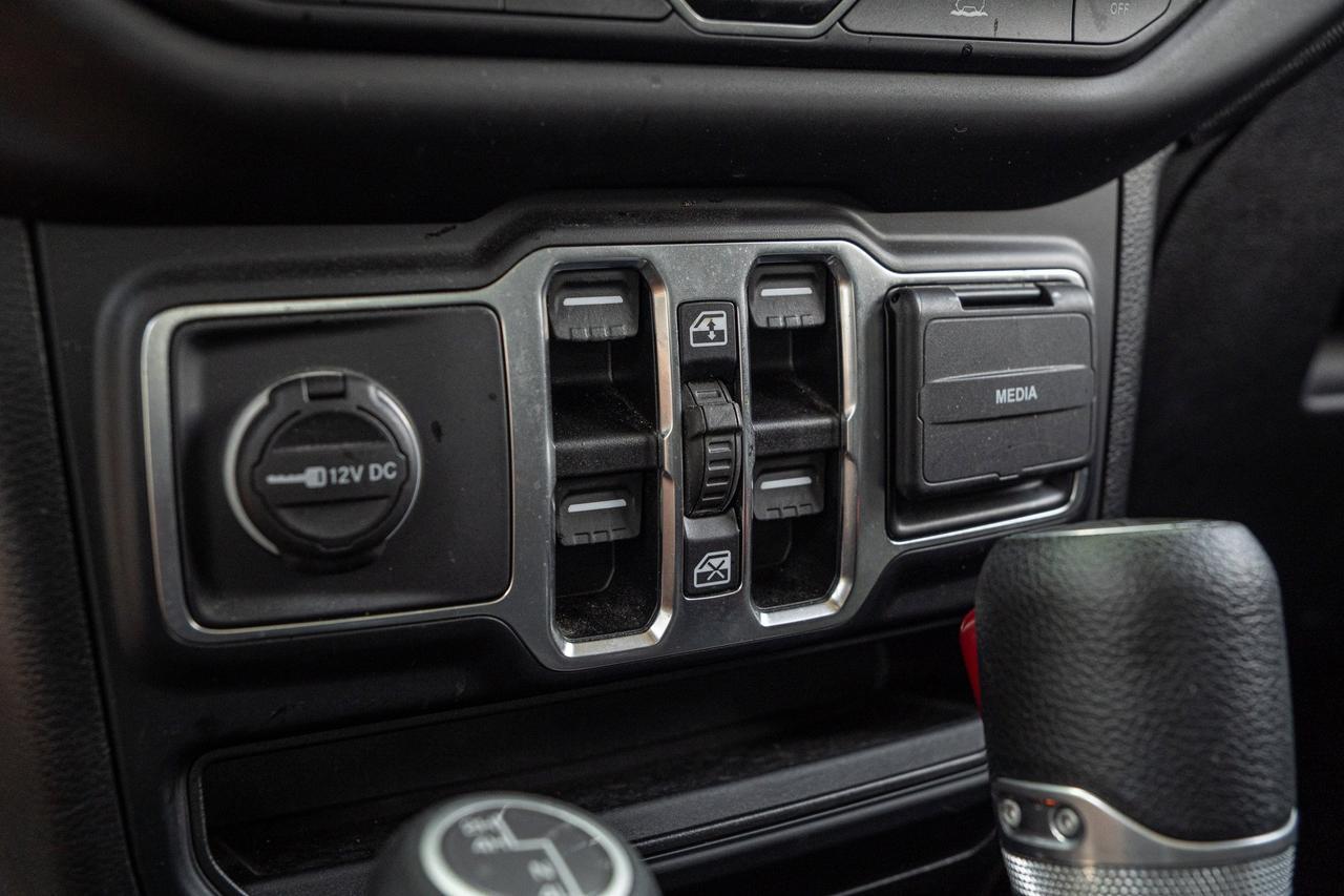 2021 Jeep Gladiator Sport S  Selma TX