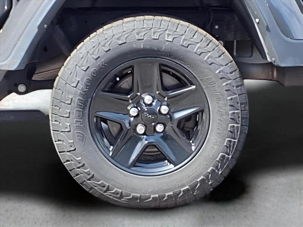 2021 Jeep Gladiator Sport S Lunenburg MA