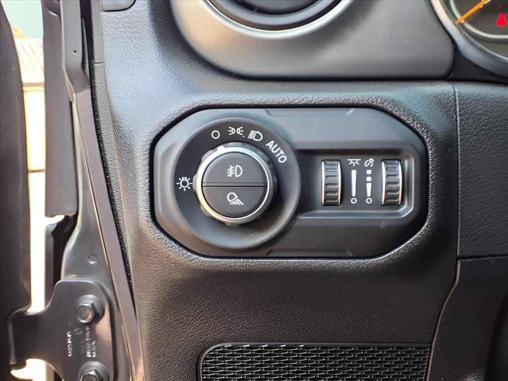 2021 Jeep Gladiator Sport S Lunenburg MA