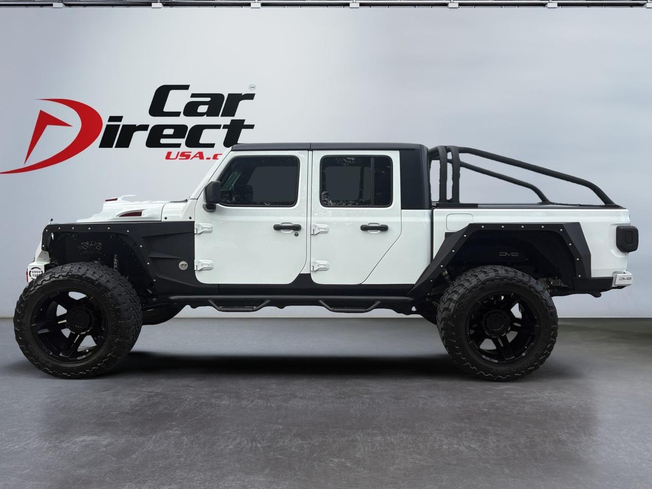 2021 Jeep Gladiator Sport SO FLO CUSTOM, LIFTED, BLACK TUBULAR SIDE STEPS, FENDER FLARES, TOW PACKAGE, CUSTOM FUEL WHEELS, AUTO START/STOP, APPLE CARPLAY/ANDROID AUTO, REMOTE START, ONLY 18K MILES, CLEAN CARFAX, GET READY TO RIDE IN THIS JEEP!