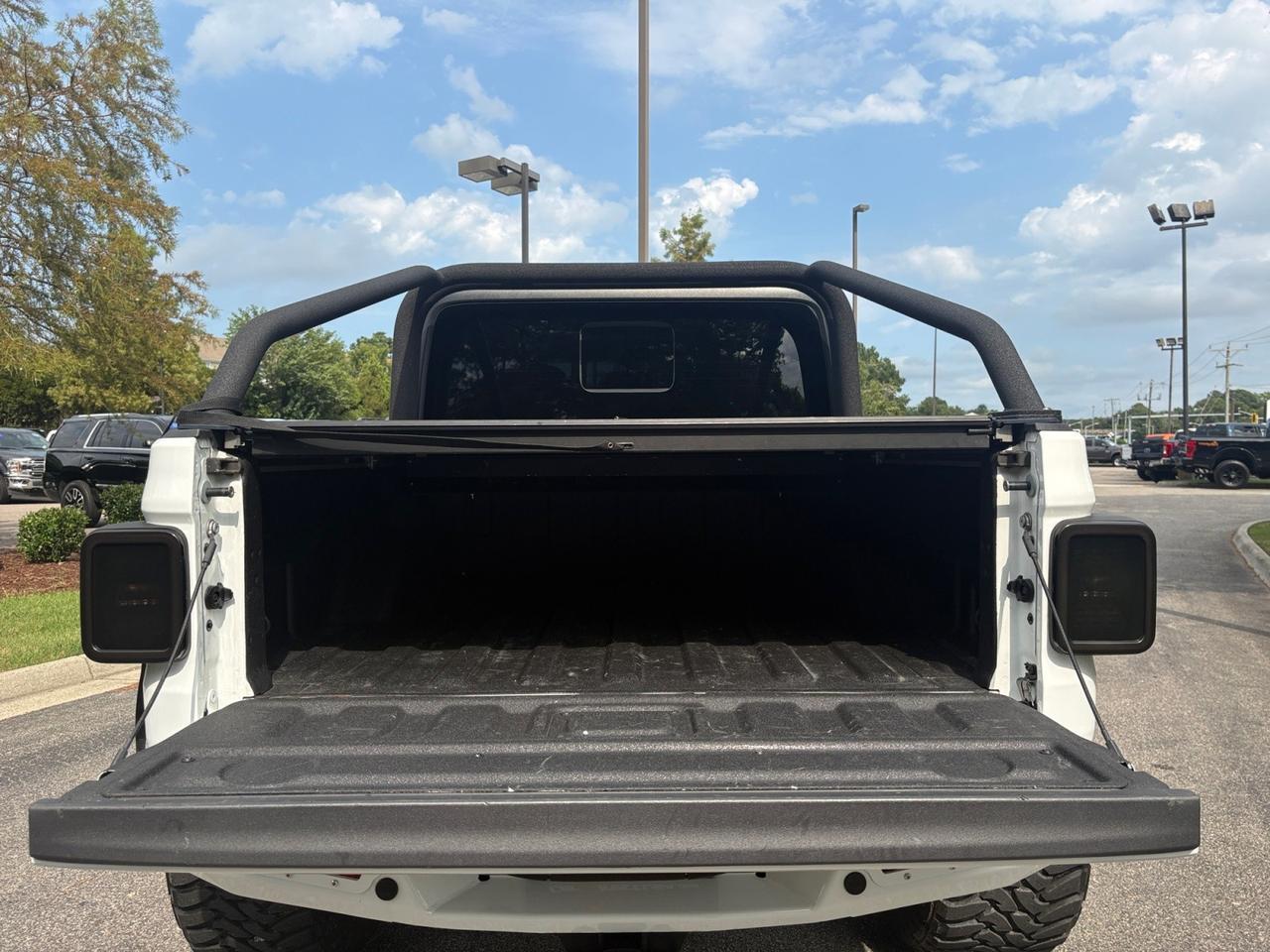 2021 Jeep Gladiator Sport SO FLO CUSTOM, LIFTED, BLACK TUBULAR SIDE STEPS, FENDER FLARES, TOW PACKAGE, CUSTOM FUEL WHEELS, AUTO START/STOP, APPLE CARPLAY/ANDROID AUTO, REMOTE START, ONLY 18K MILES, CLEAN CARFAX, GET READY TO RIDE IN THIS JEEP! Virginia Beach VA