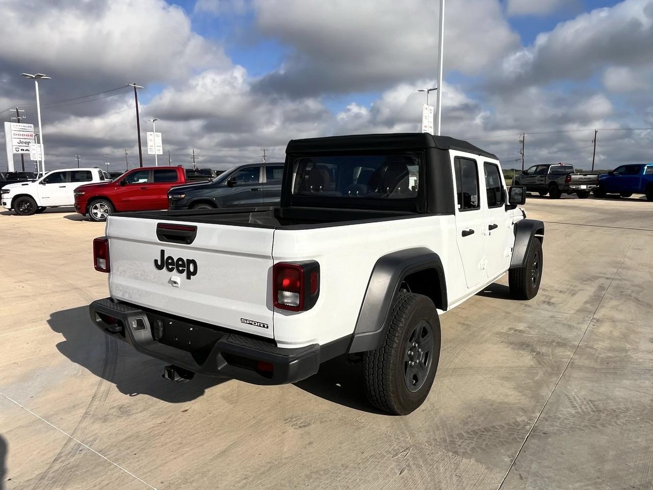 2021 Jeep Gladiator Sport