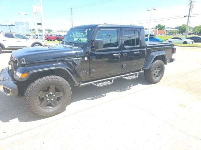 2021 Jeep Gladiator Sport