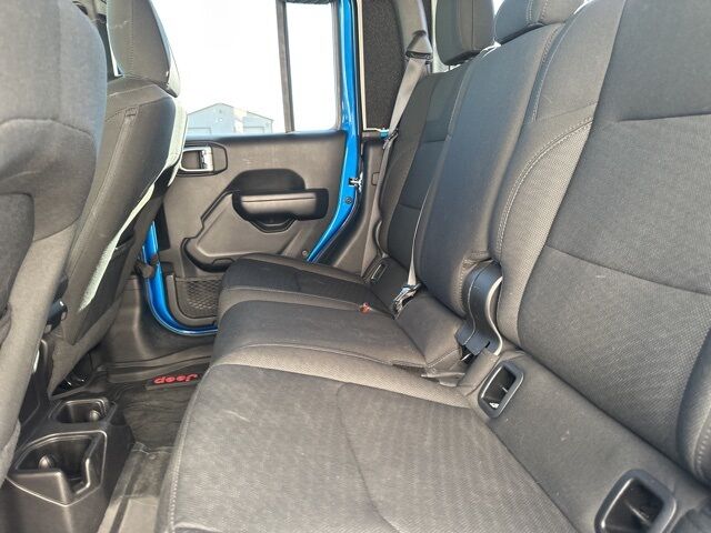 2021 Jeep Gladiator Sport Watertown SD