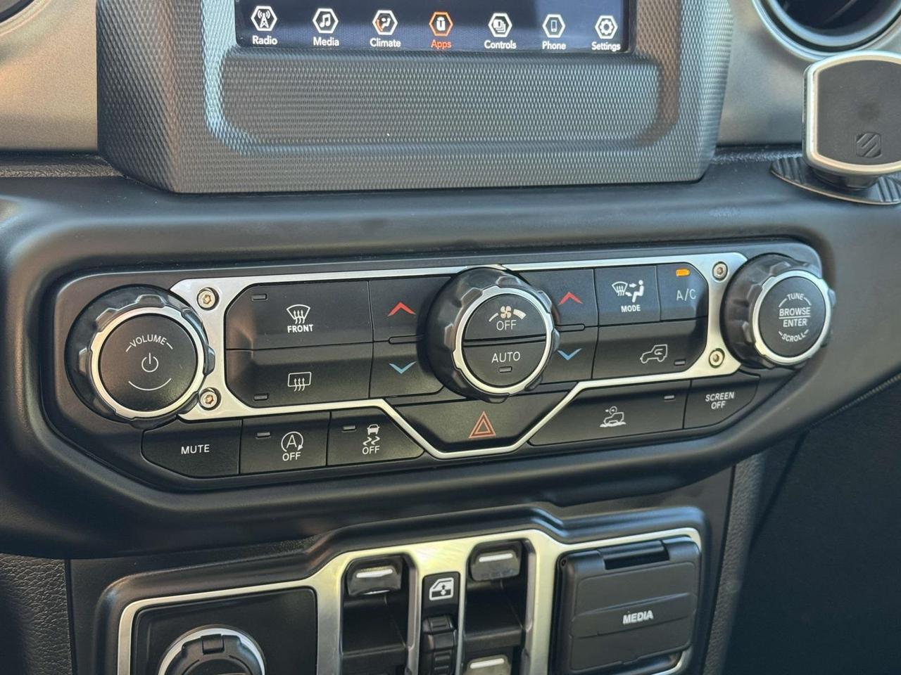 2021 Jeep Gladiator Sport Fredericksburg VA