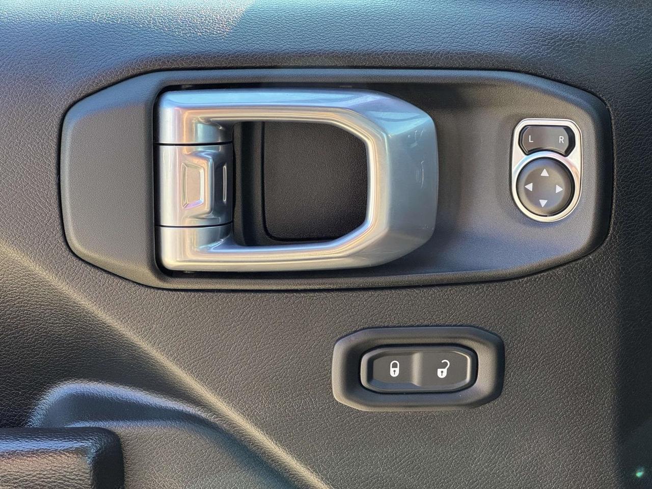 2021 Jeep Gladiator Sport Fredericksburg VA