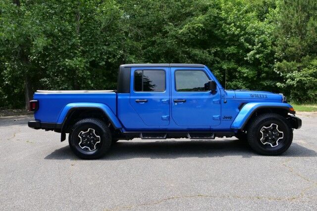2021 Jeep Gladiator Willys 4X4 / Tow Package / Cold Weather Group! High Point NC