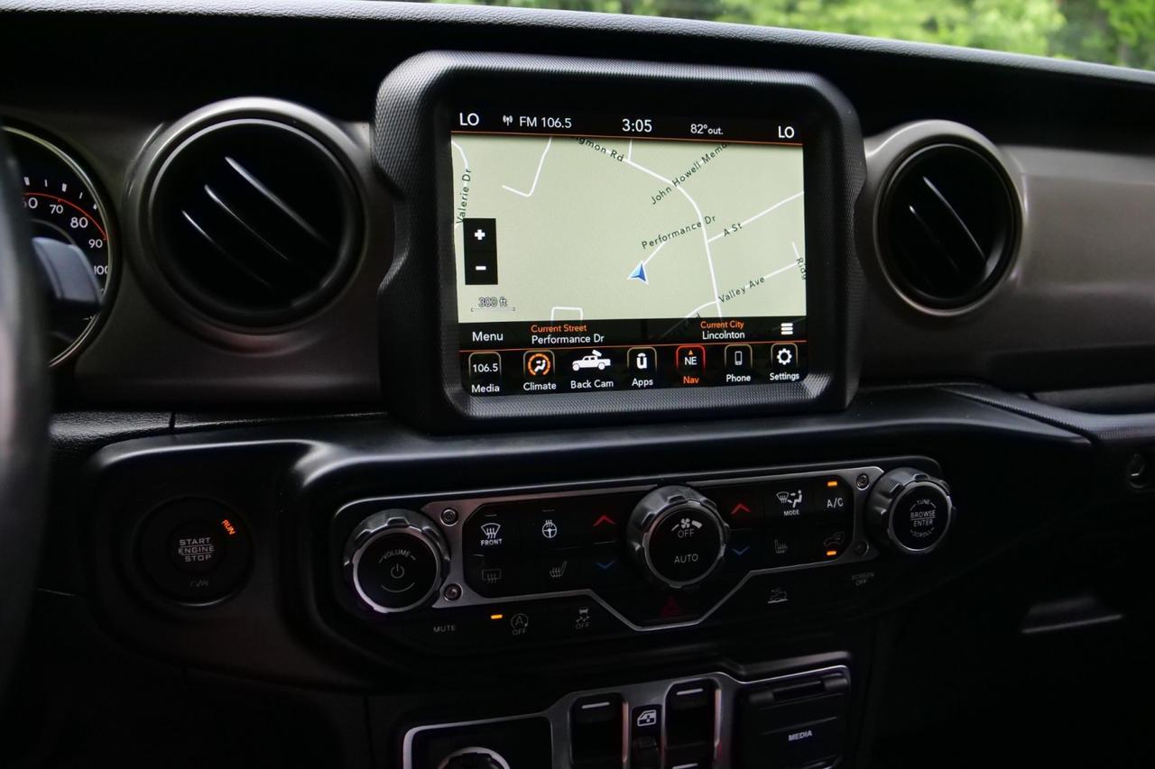 2021 Jeep Gladiator Willys 4X4 / Tow Package / Cold Weather Group! High Point NC