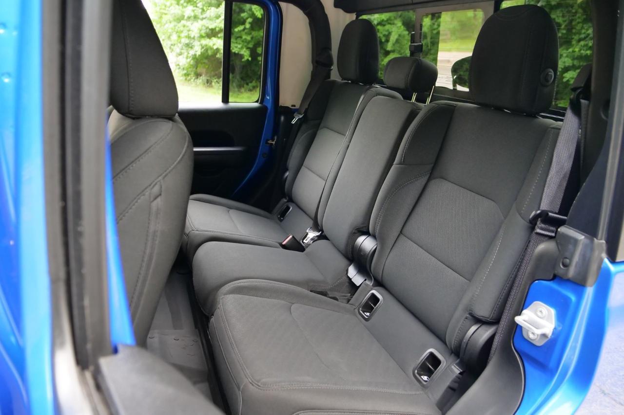 2021 Jeep Gladiator Willys 4X4 / Tow Package / Cold Weather Group! High Point NC