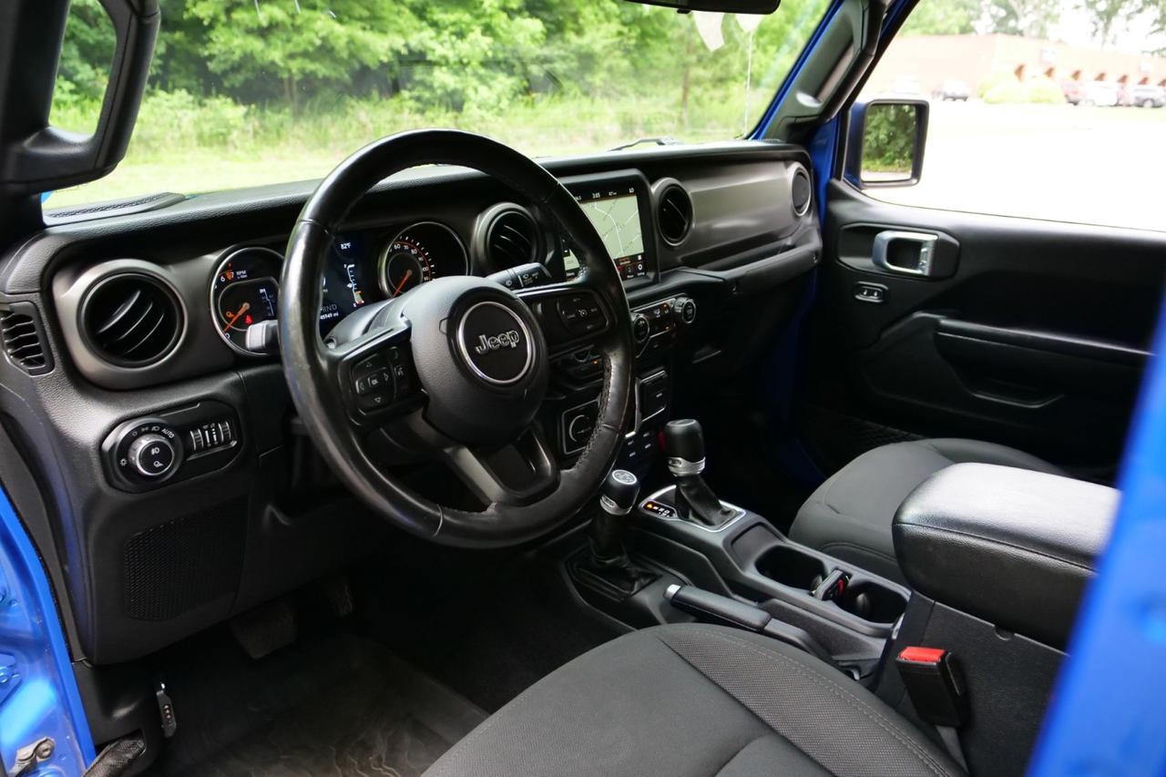 2021 Jeep Gladiator Willys 4X4 / Tow Package / Cold Weather Group! High Point NC