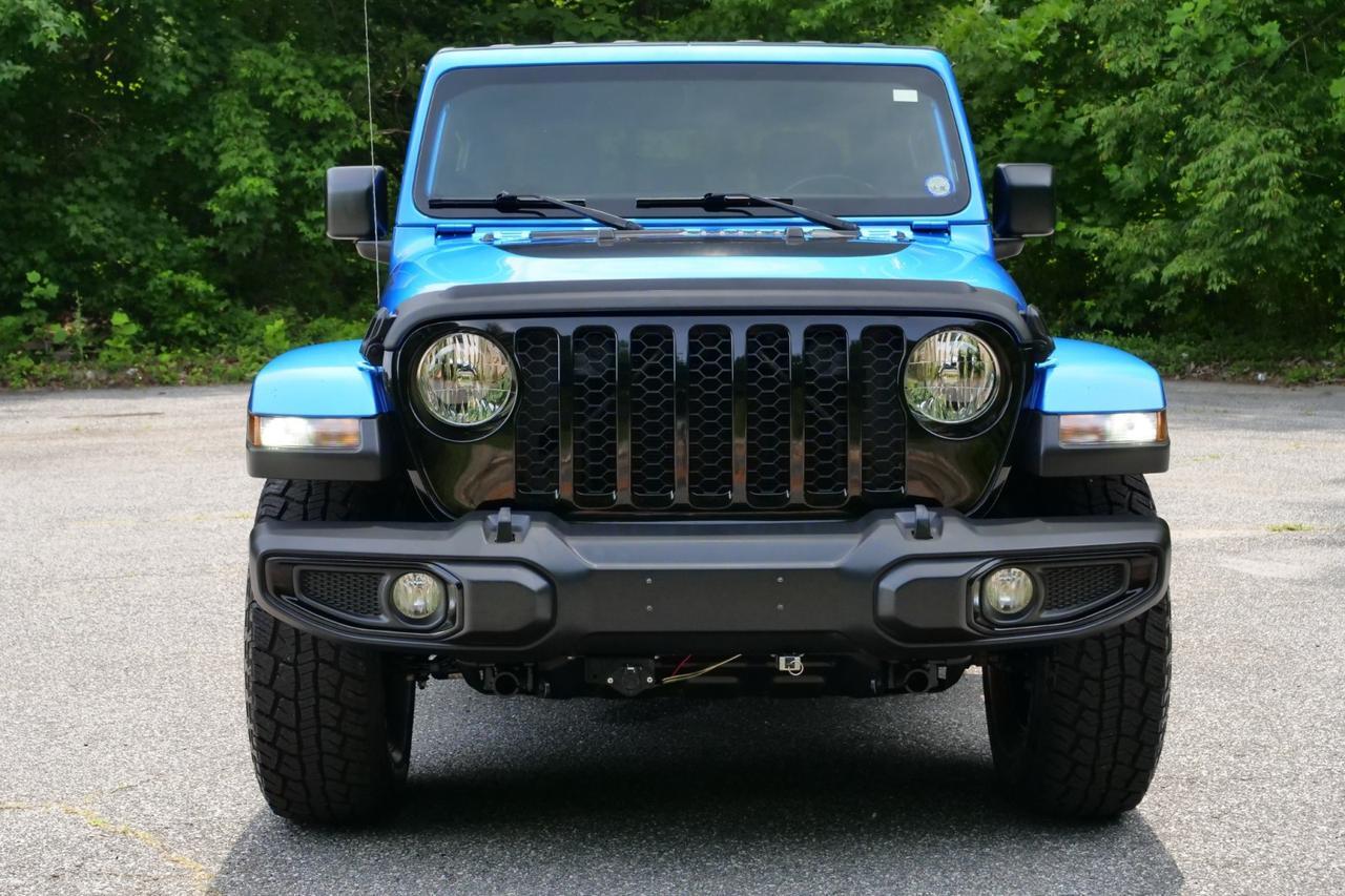 2021 Jeep Gladiator Willys 4X4 / Tow Package / Cold Weather Group! High Point NC