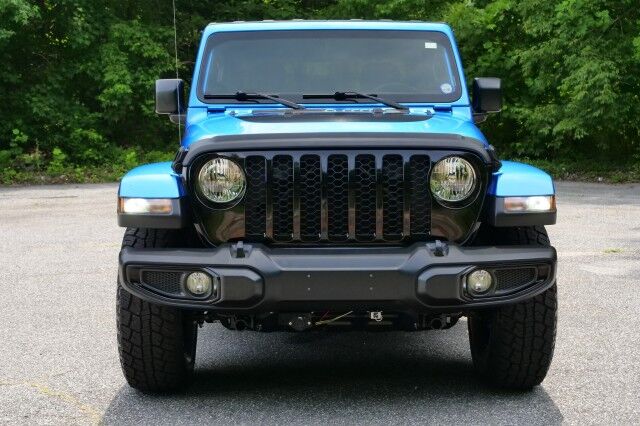 2021 Jeep Gladiator Willys 4X4 / Tow Package / Cold Weather Group! High Point NC