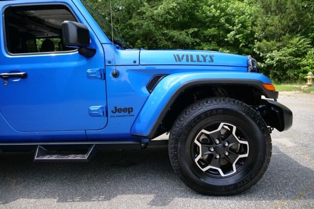 2021 Jeep Gladiator Willys 4X4 / Tow Package / Cold Weather Group! High Point NC
