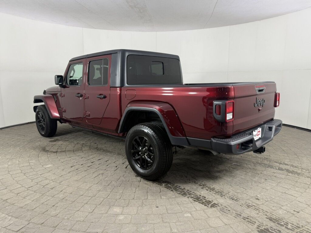 2021 Jeep Gladiator Willys 4x4 3.6L V6 w/Leather Maumee OH